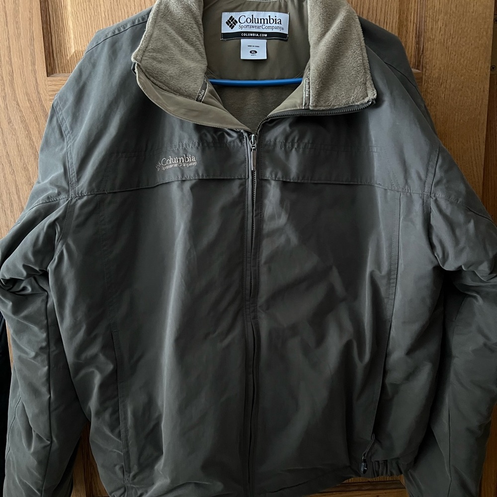 Men’s Columbia jacket